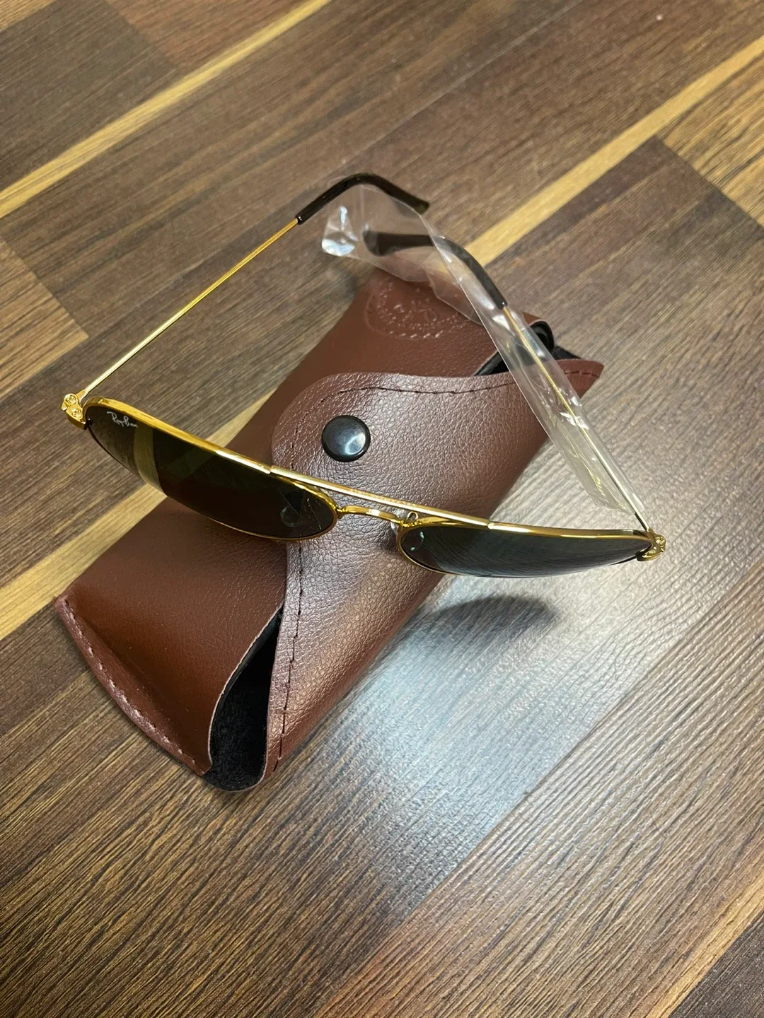 Ray-Ban Aviator Sunglasses with Case image indicator(4)