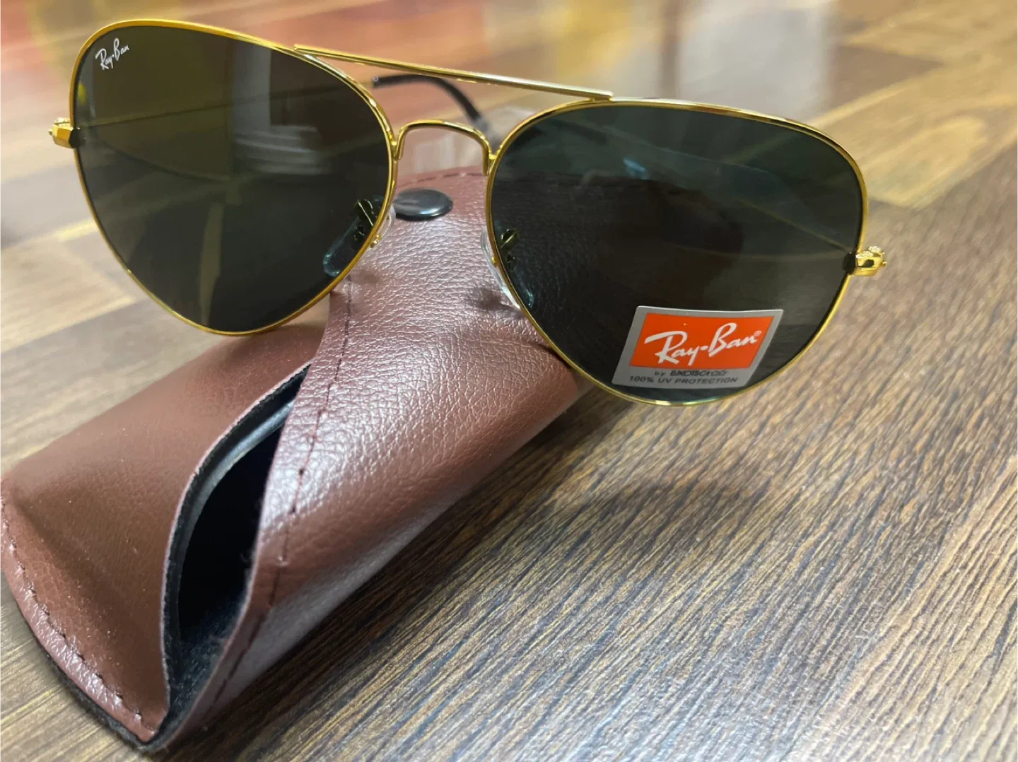 Ray-Ban Aviator Sunglasses with Case image indicator(7)