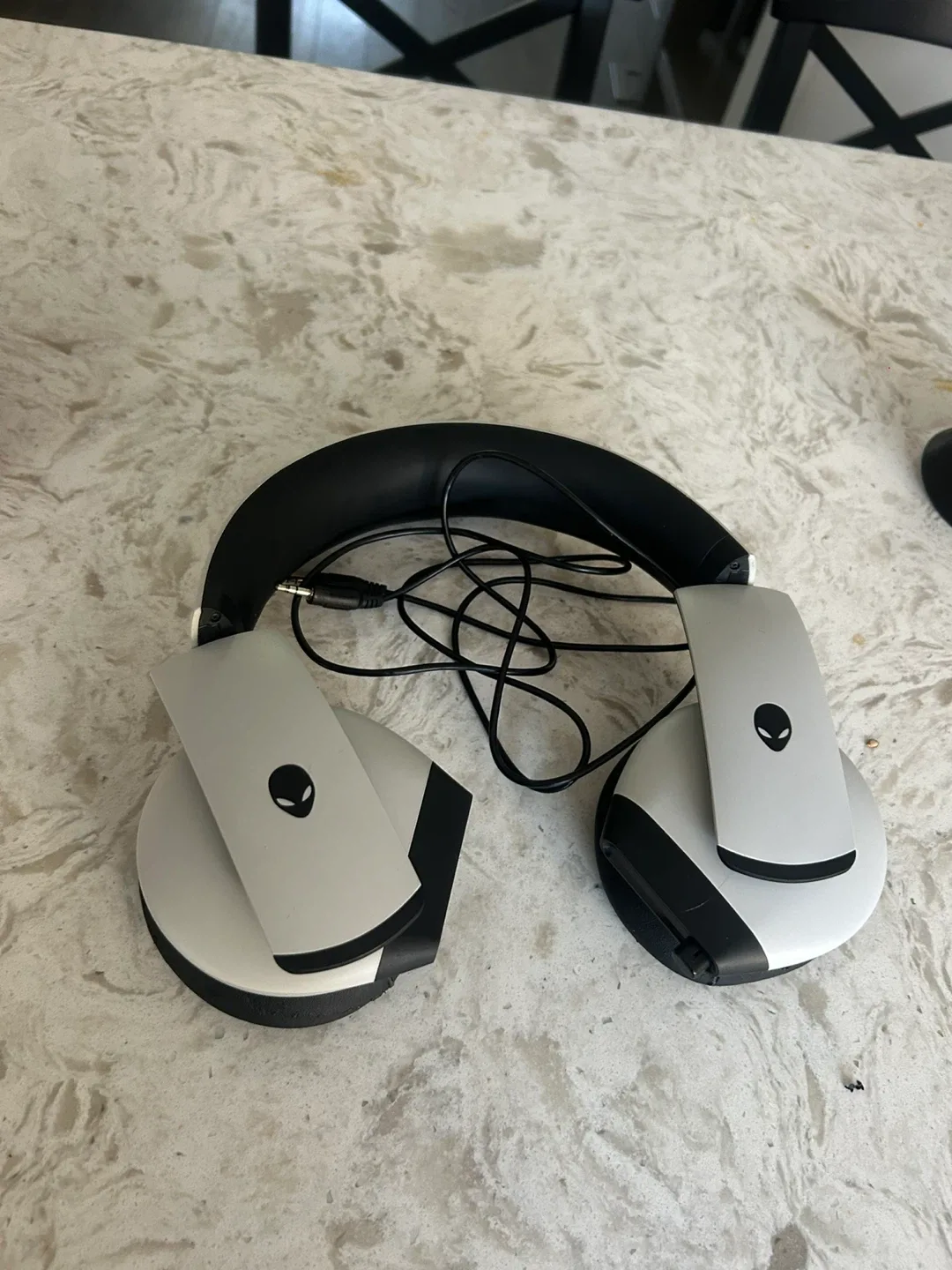 Alienware Wired Gaming Headset! Collectible for Alienware’s fan thumbnail