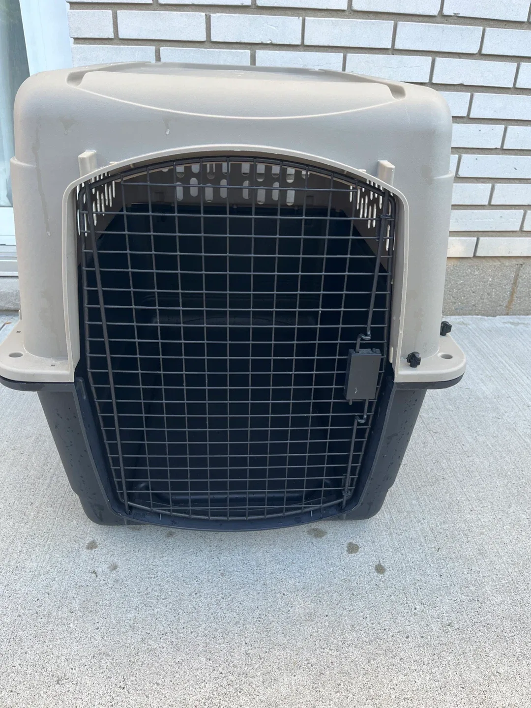 Large pet crate for travel /training 50-70lbs thumbnail