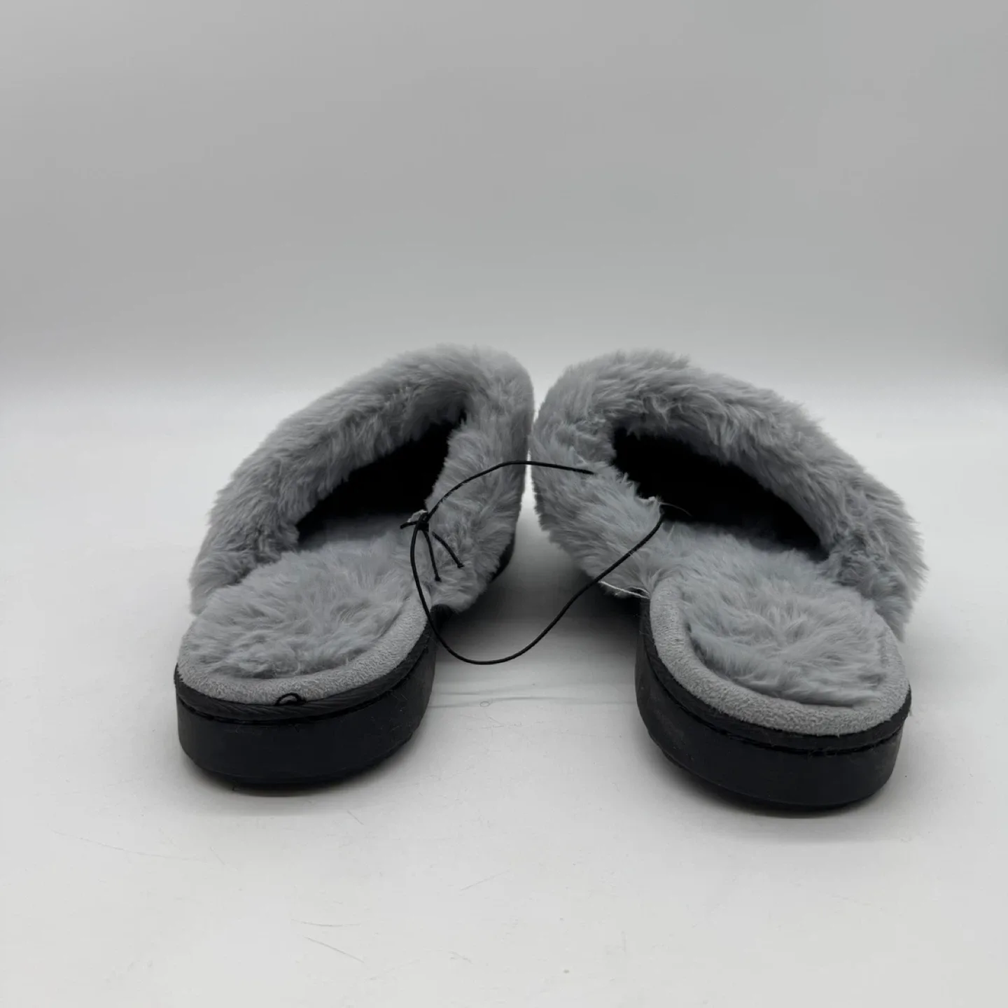 Cozy Women's Gray Knit Faux Fur Slippers - Size L image indicator(3)