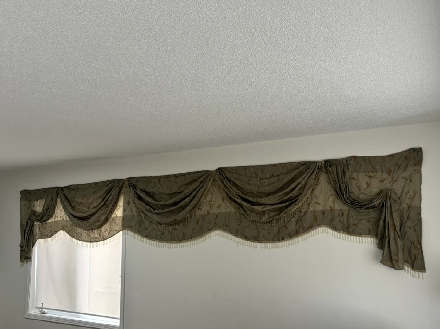 Window Valance - Brown Floral Pattern