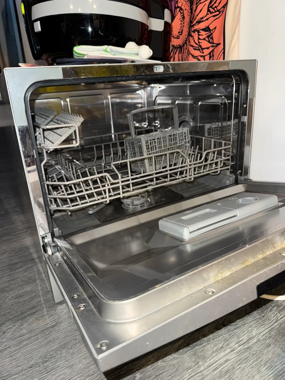 Danby Countertop Dishwasher - Silver image indicator(2)