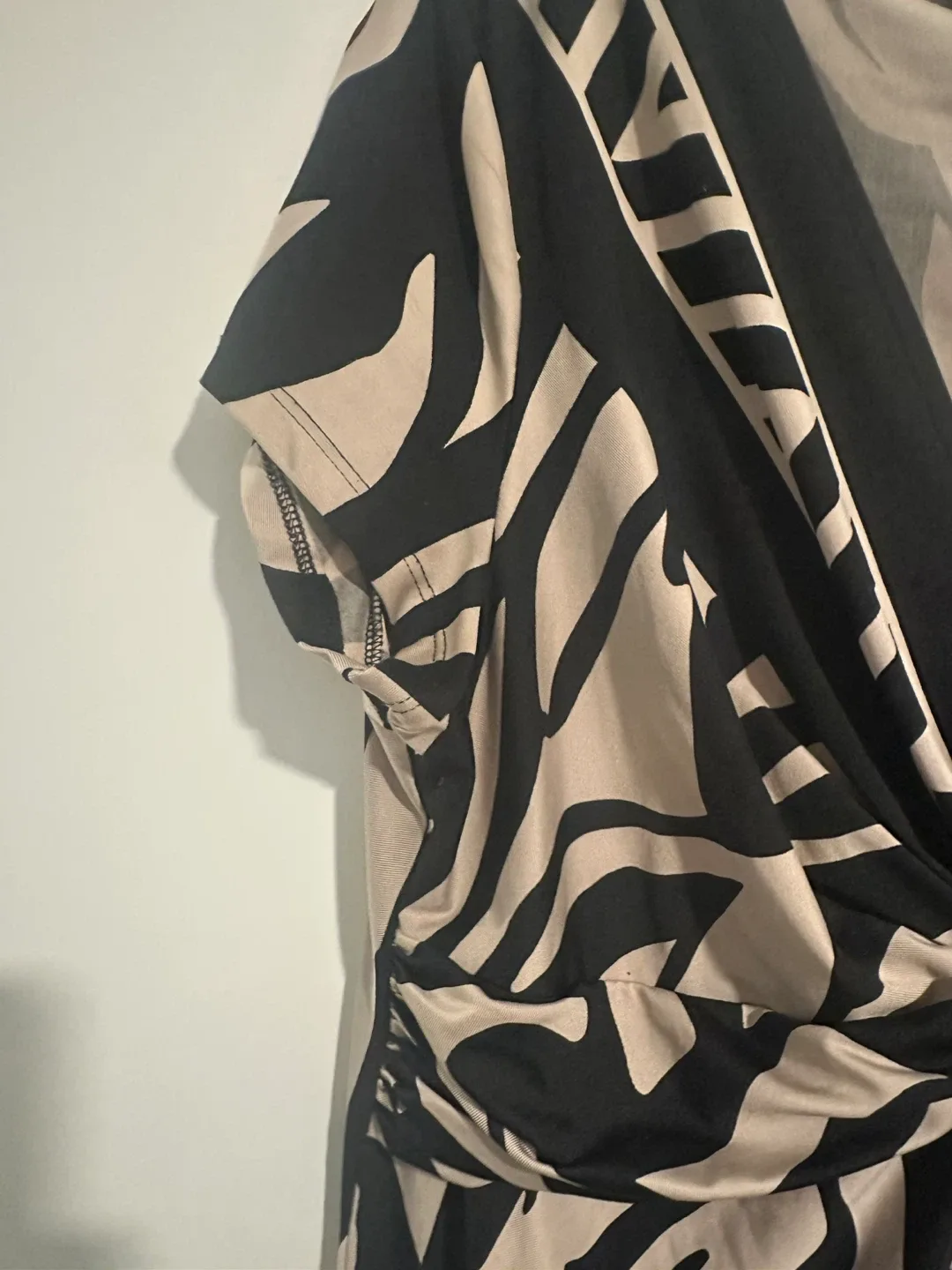 Star by Julien Macdonald long top or short dress image indicator(4)