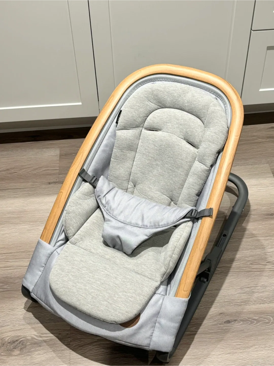 Maxi-Cosi Kori Rocker - Classic Graphite thumbnail