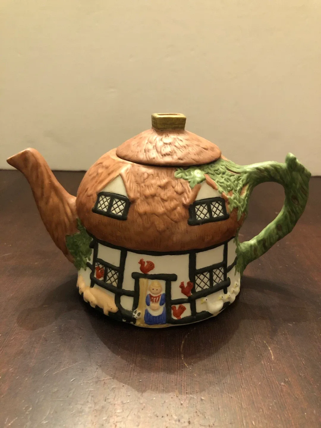 Vintage Cottage Teapot. Christopher Wren. thumbnail