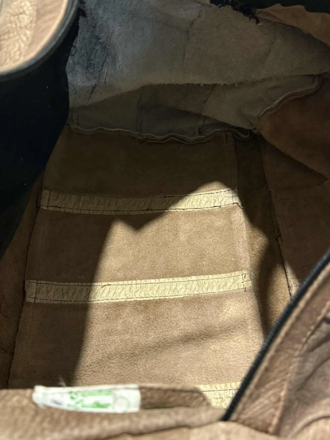 Leather Weekend Bag great condition image indicator(8)