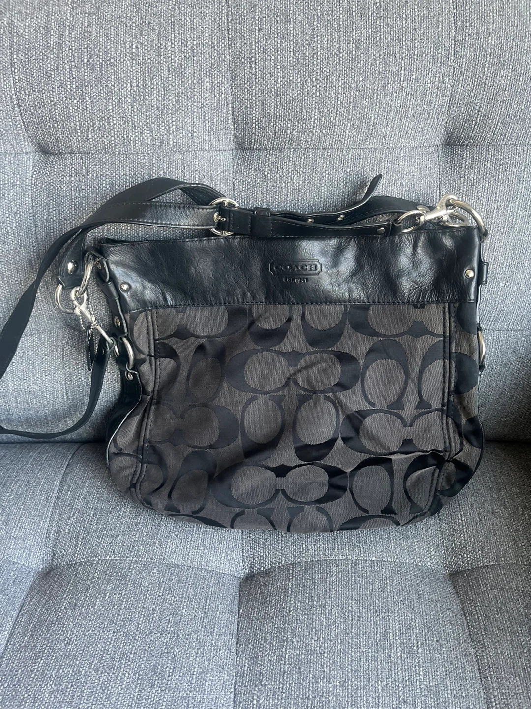 Coach Vintage Zoe crossbody & shoulder Bag