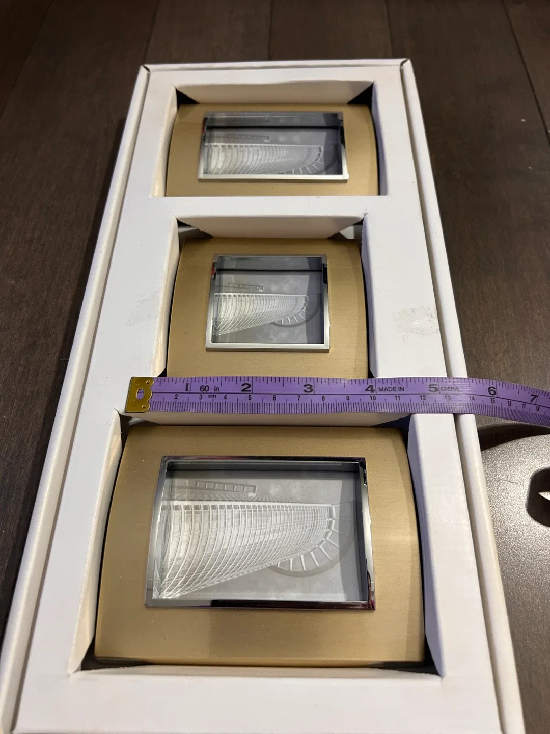 Set of 3 Gold Picture Frames image indicator(3)