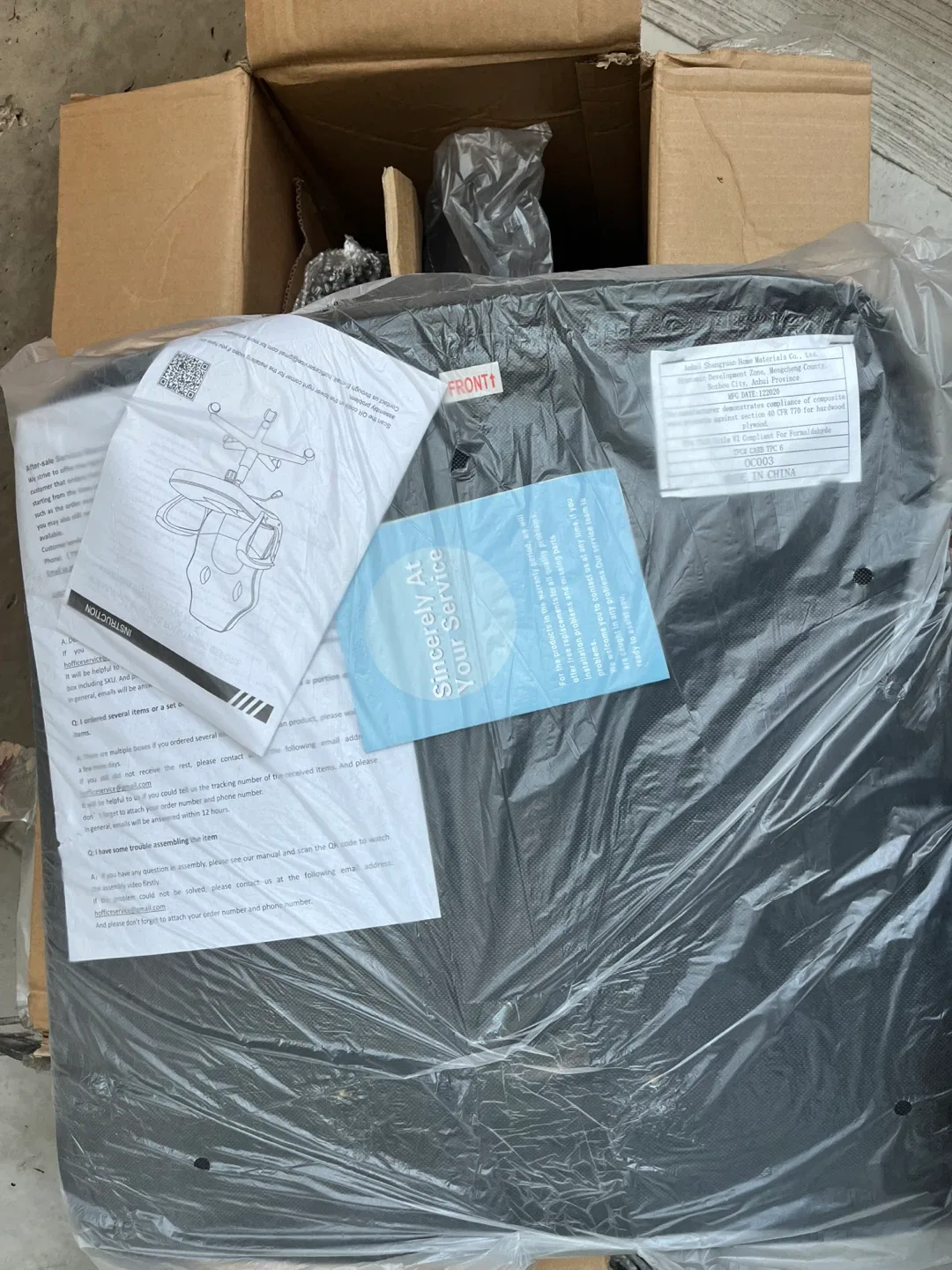 New Gaming Chair - Black image indicator(3)