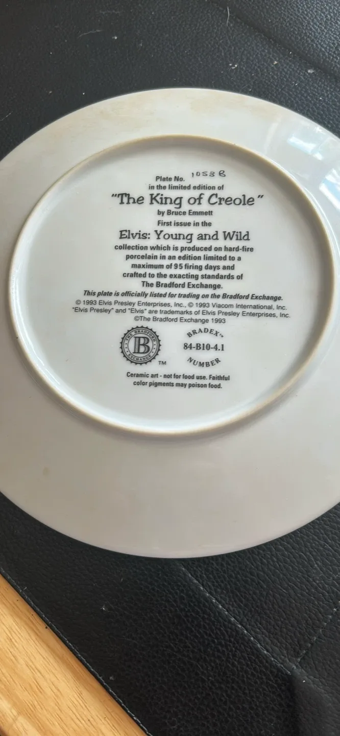 Elvis Presley "The King of Creole" Collector Plate image indicator(2)