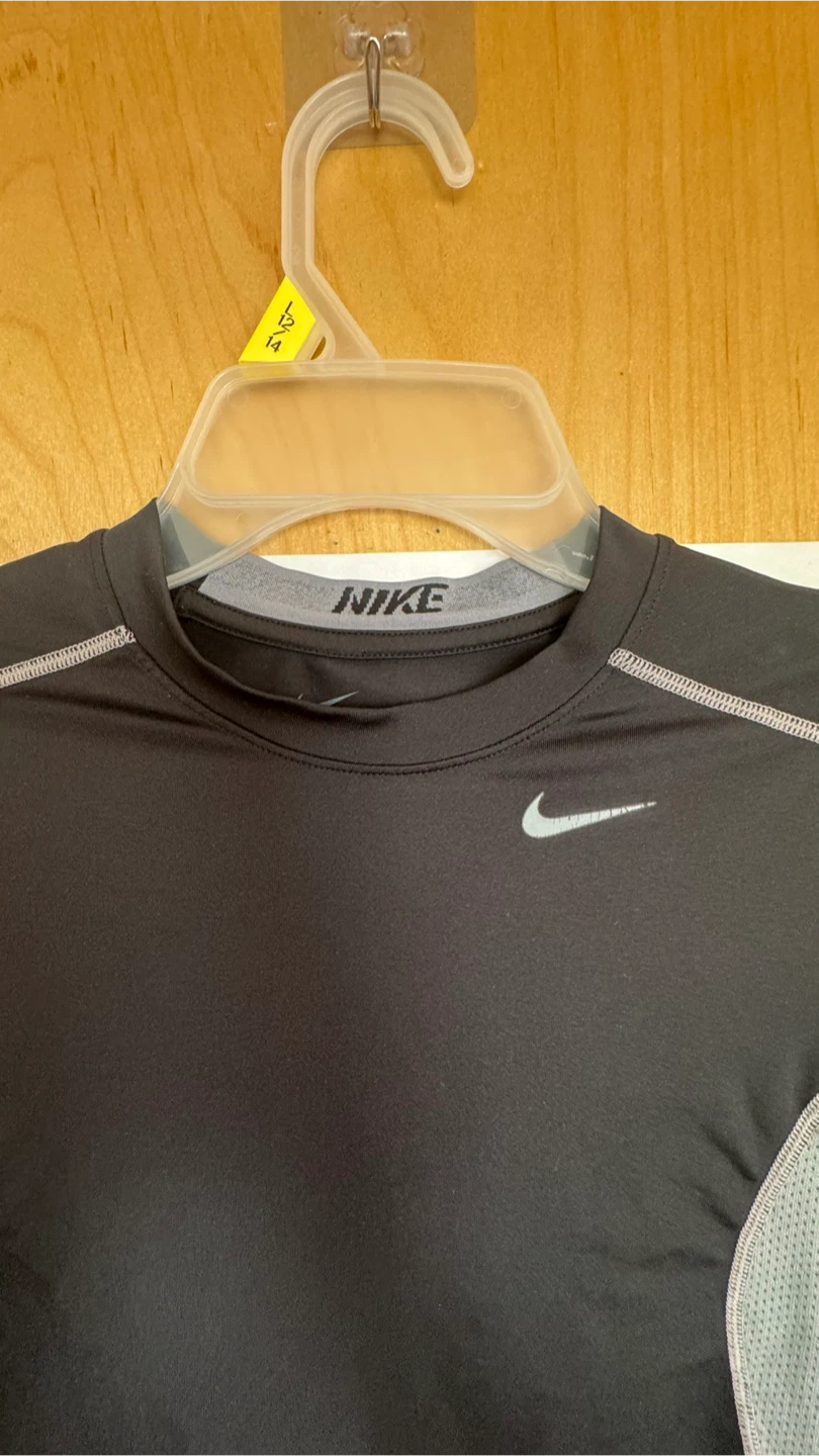 Nike Pro Combat Fitted Shirt - Size 12/14 - photo 2