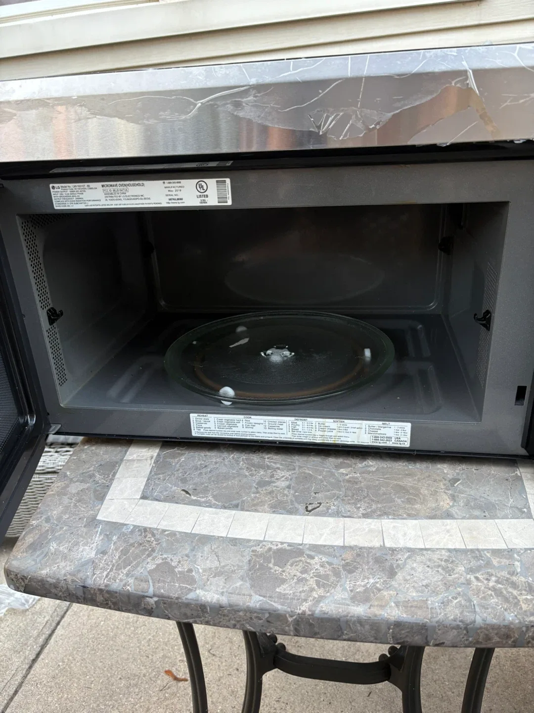 LG Over-the-Range Microwave image indicator(3)