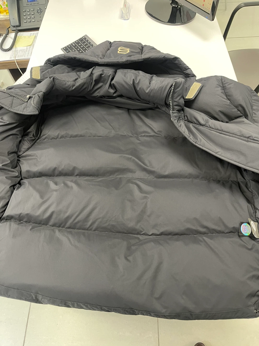 Aritzia Super Puff Brand New Goose Down Jacket Size L - photo 2
