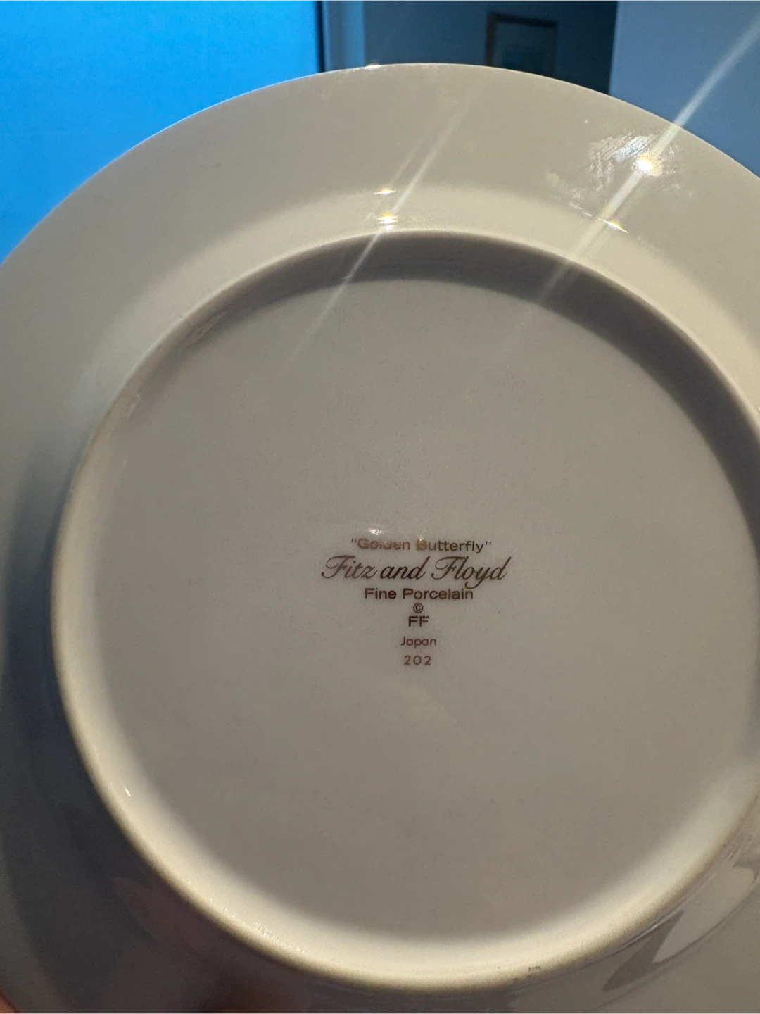 “Golden Butterfly" Plate - photo 2