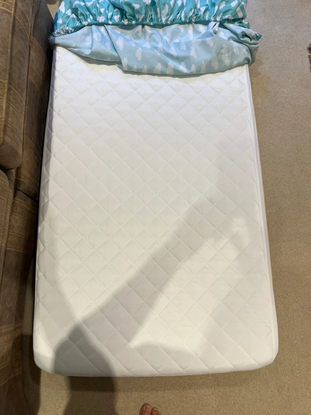 Toddler Mattress with waterproof pad n 3 fitted sheets - photo 3