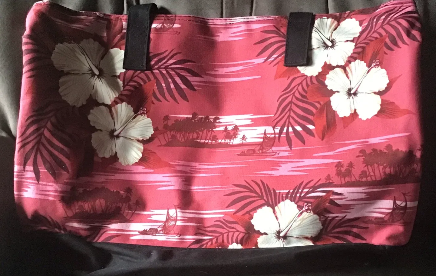 Floral Hawaiian Islands Tote Bag image indicator(2)