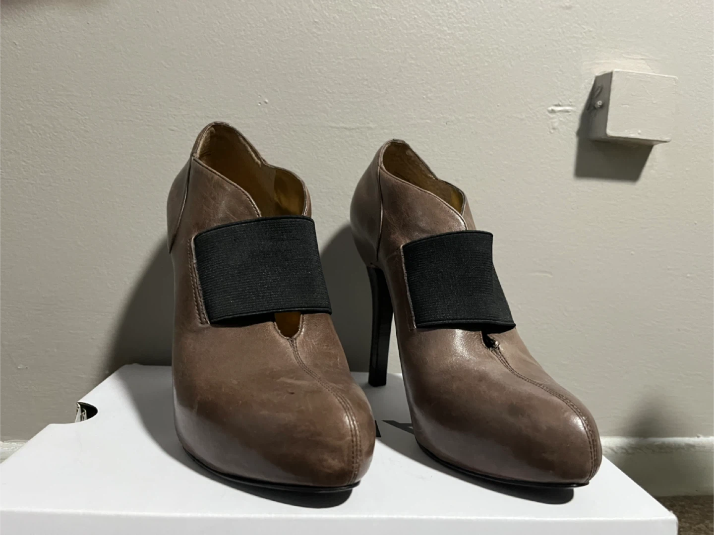 Nine West Brown Leather Heels - Size 7 - photo 2
