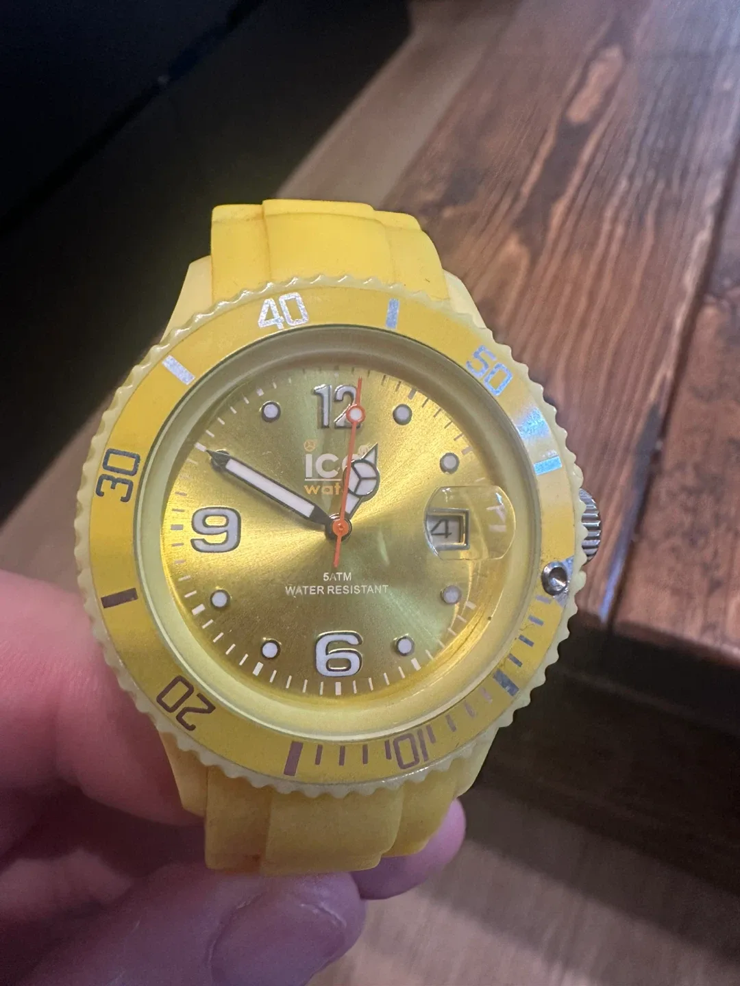 Ice Watch Yellow Rubber Strap image indicator(4)