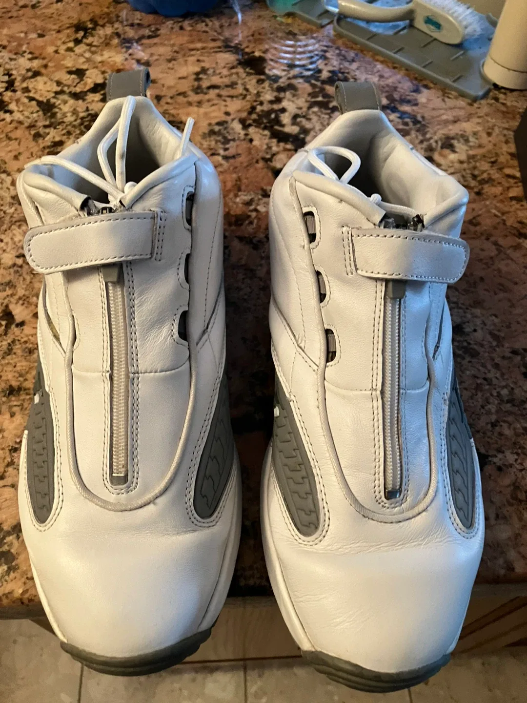 Reebok Answer IV White/Grey Sneakers image indicator(2)