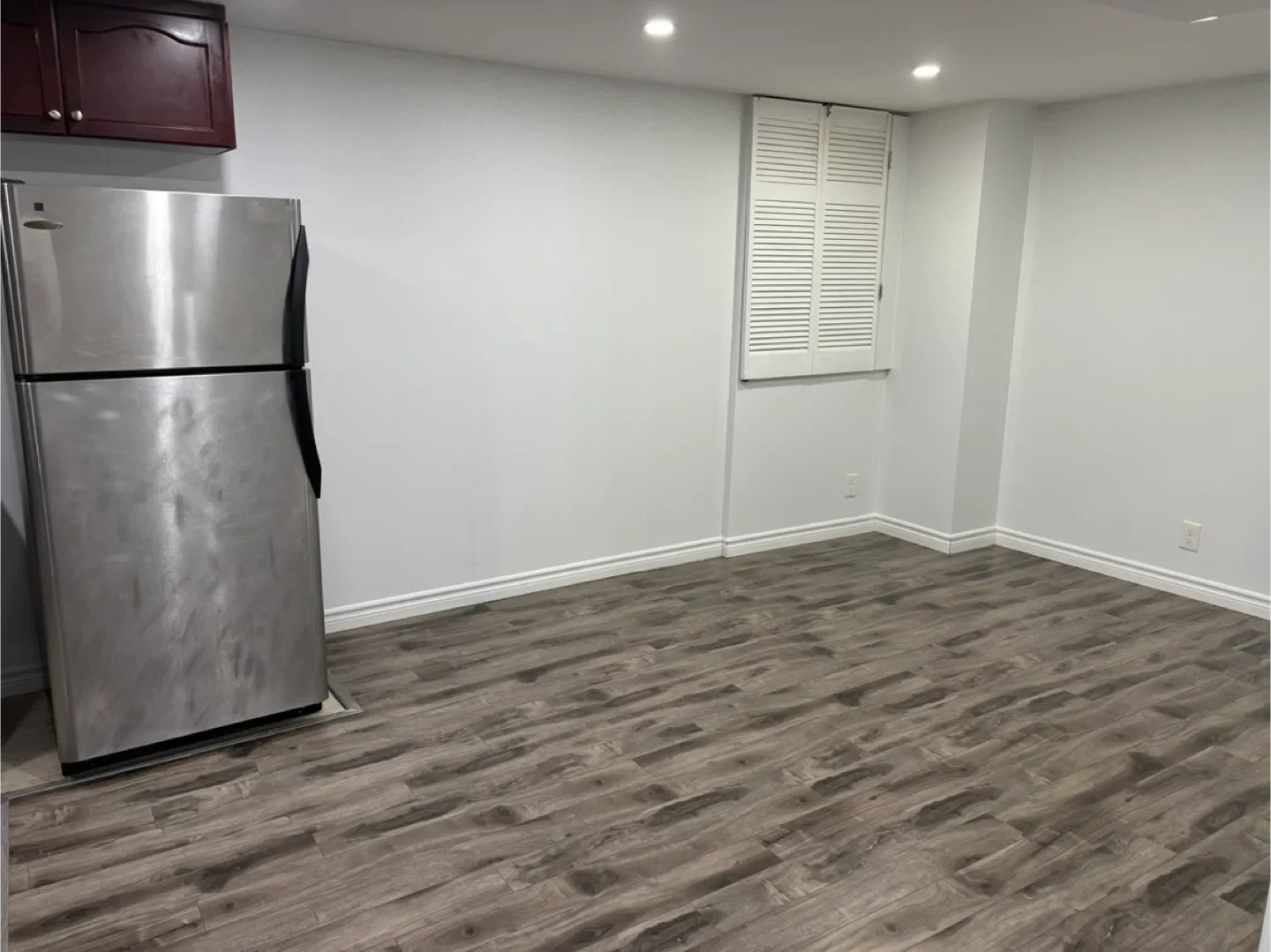 2Bed 1Bath basement apartment(freshly painted) in Milton image indicator(3)