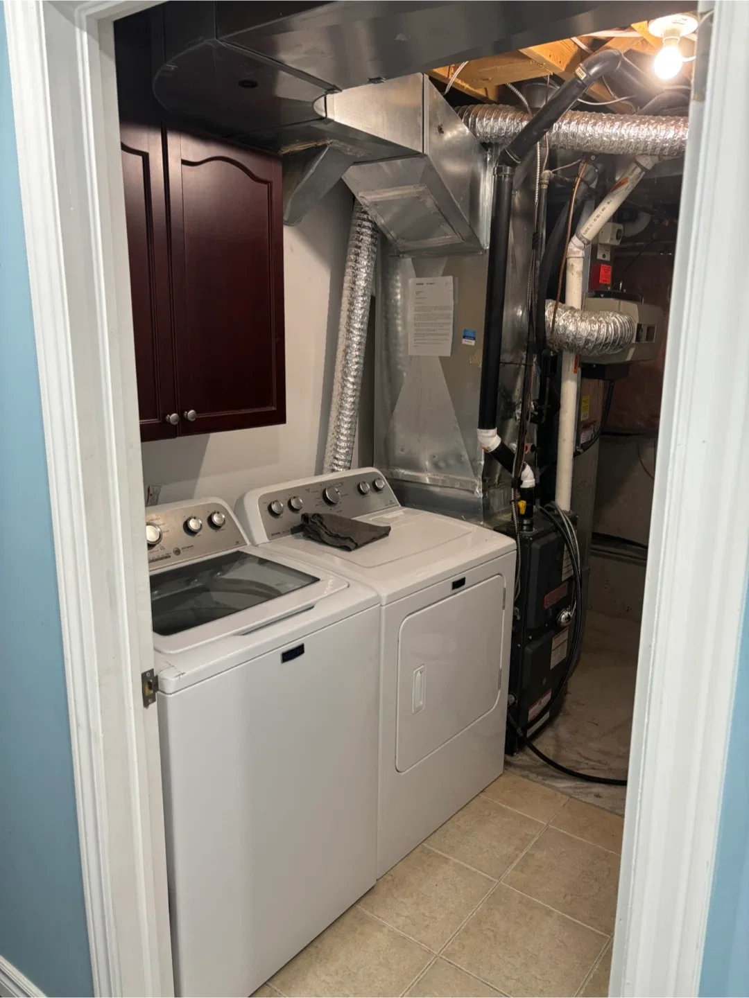 2Bed 1Bath basement apartment(freshly painted) in Milton image indicator(5)