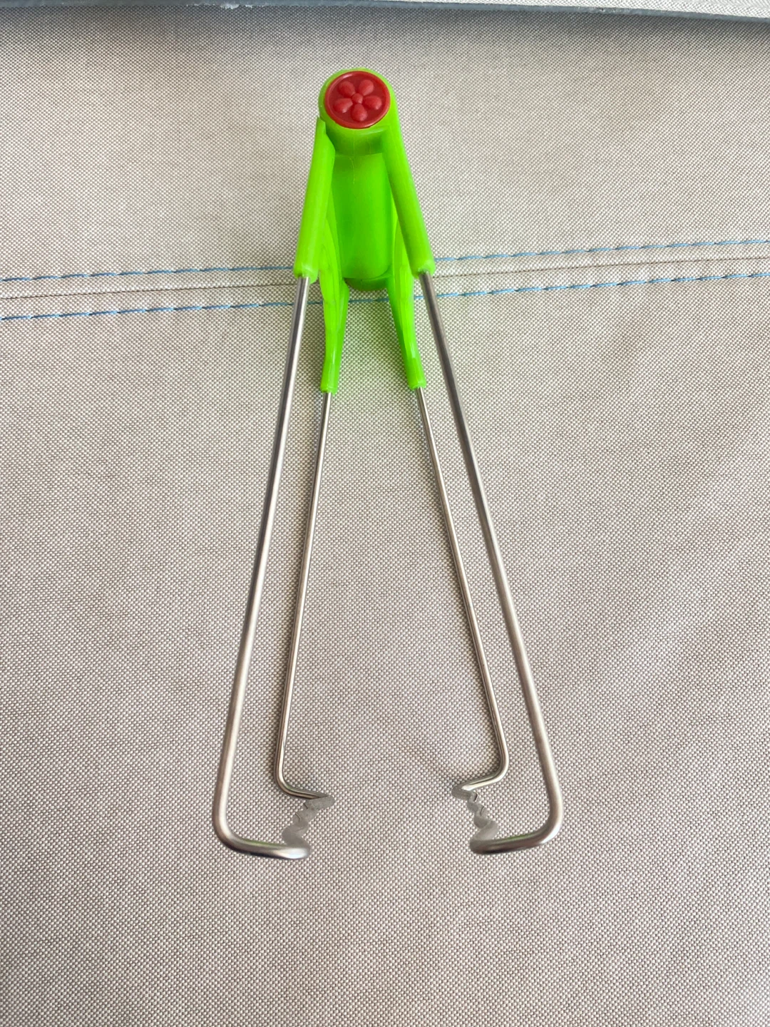 Brand New Hot Dish Clip/Gripper - photo 2