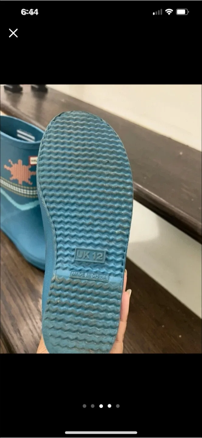 Hunter Kids' First Classic Rain Boots - Size 12 image indicator(3)