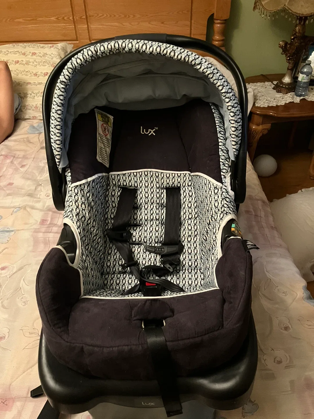 Lux Infant Car Seat thumbnail