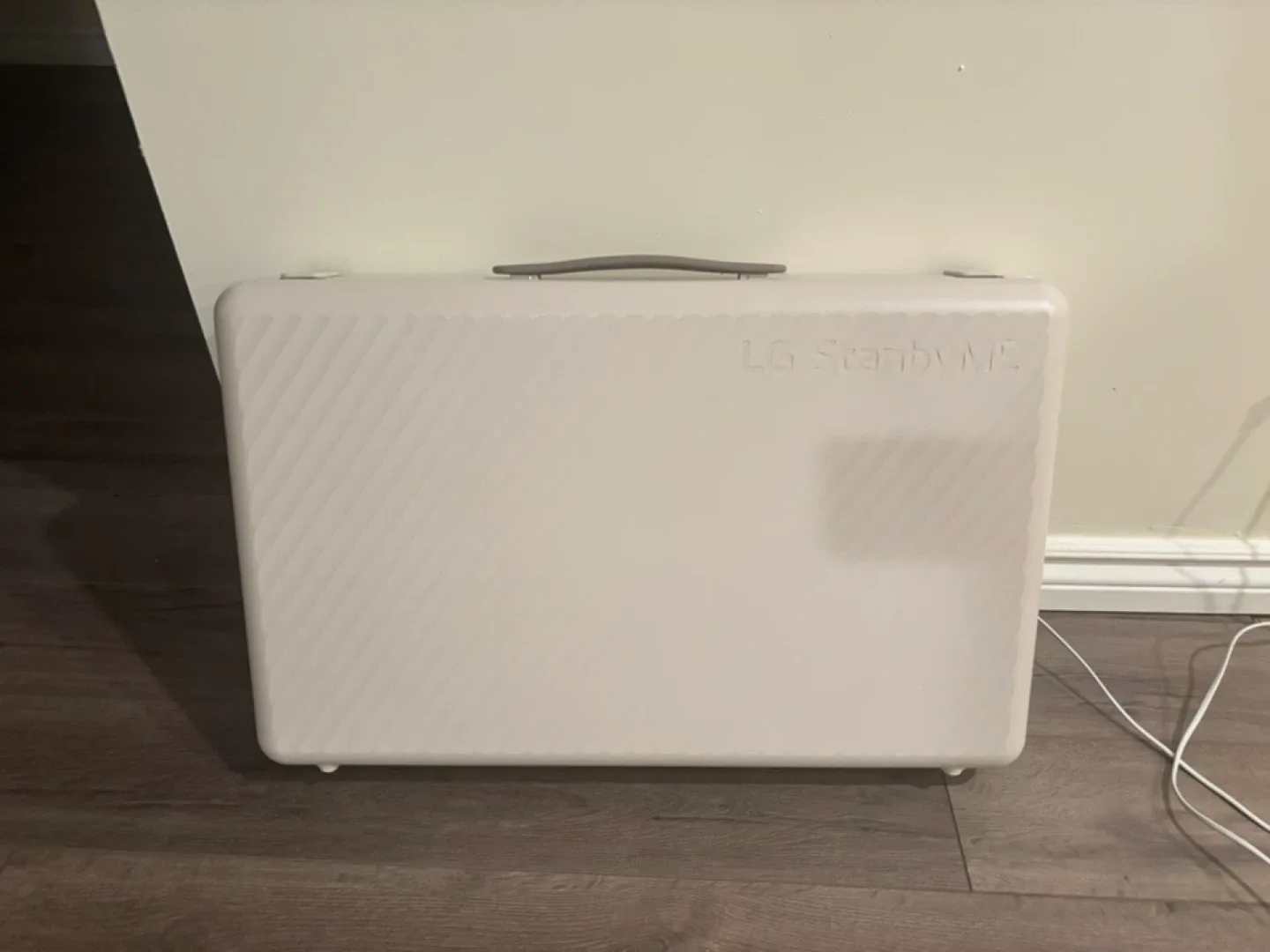 LG StanbyME Go Portable Touchscreen image indicator(3)