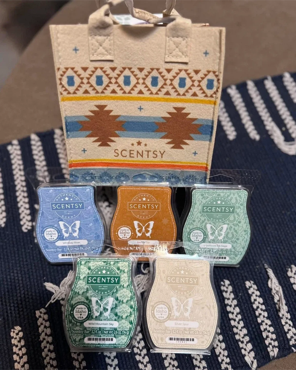 Scentsy Wild Flowers & Wild Horses Wax Collection thumbnail