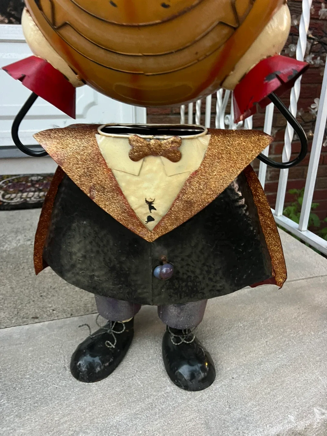 Vintage Halloween Candy Bucket Decoration image indicator(2)