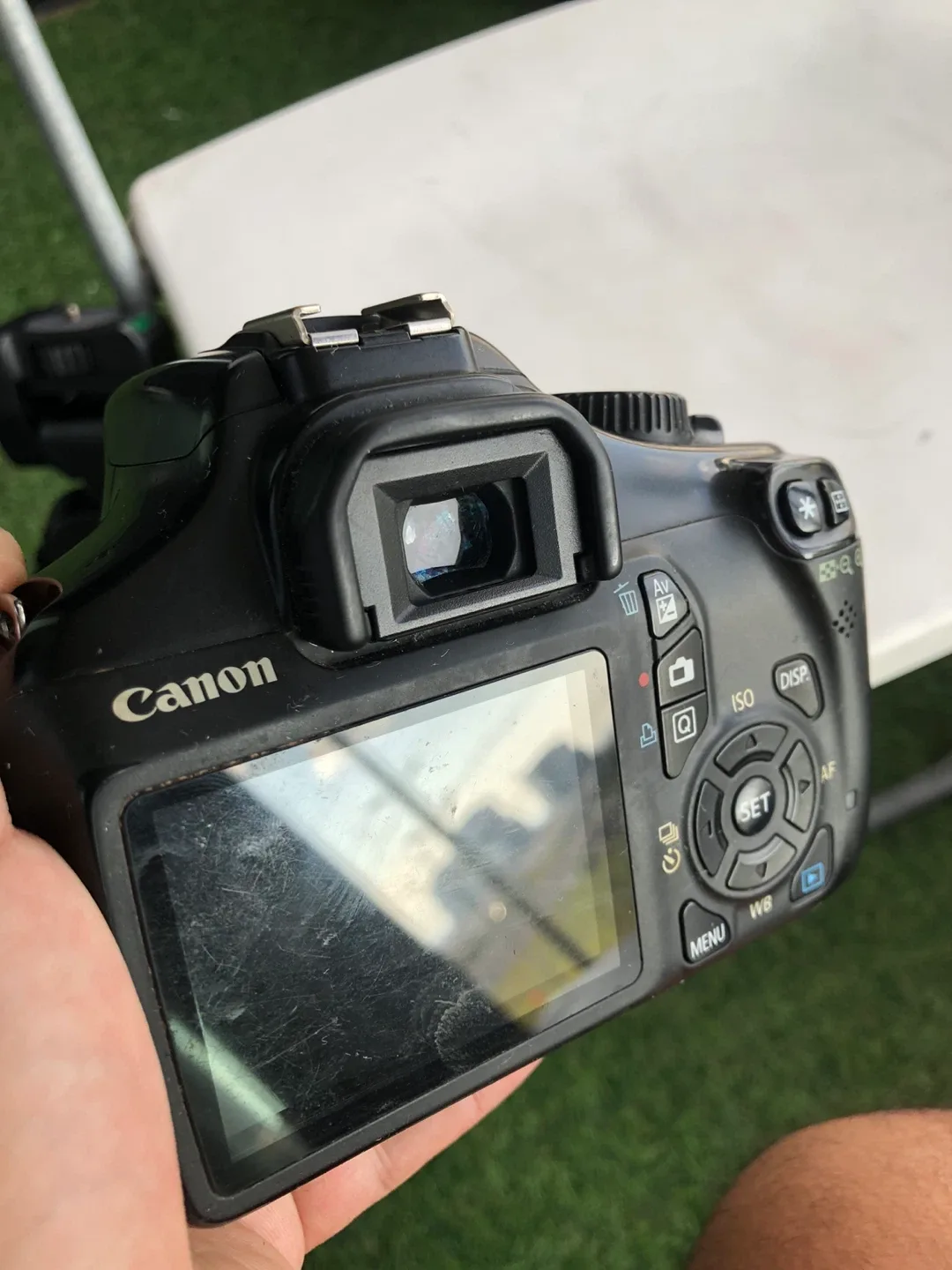 Canon camera with 5 lenses AF 55-200mm f/4-5.6 Di II LD Lens image indicator(2)