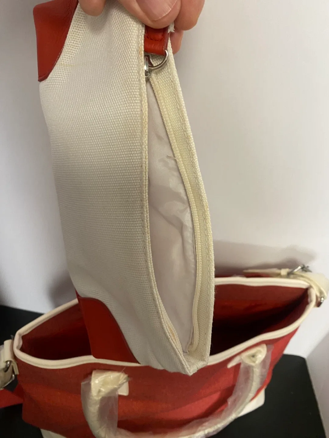 Red & White Tote Bag image indicator(4)