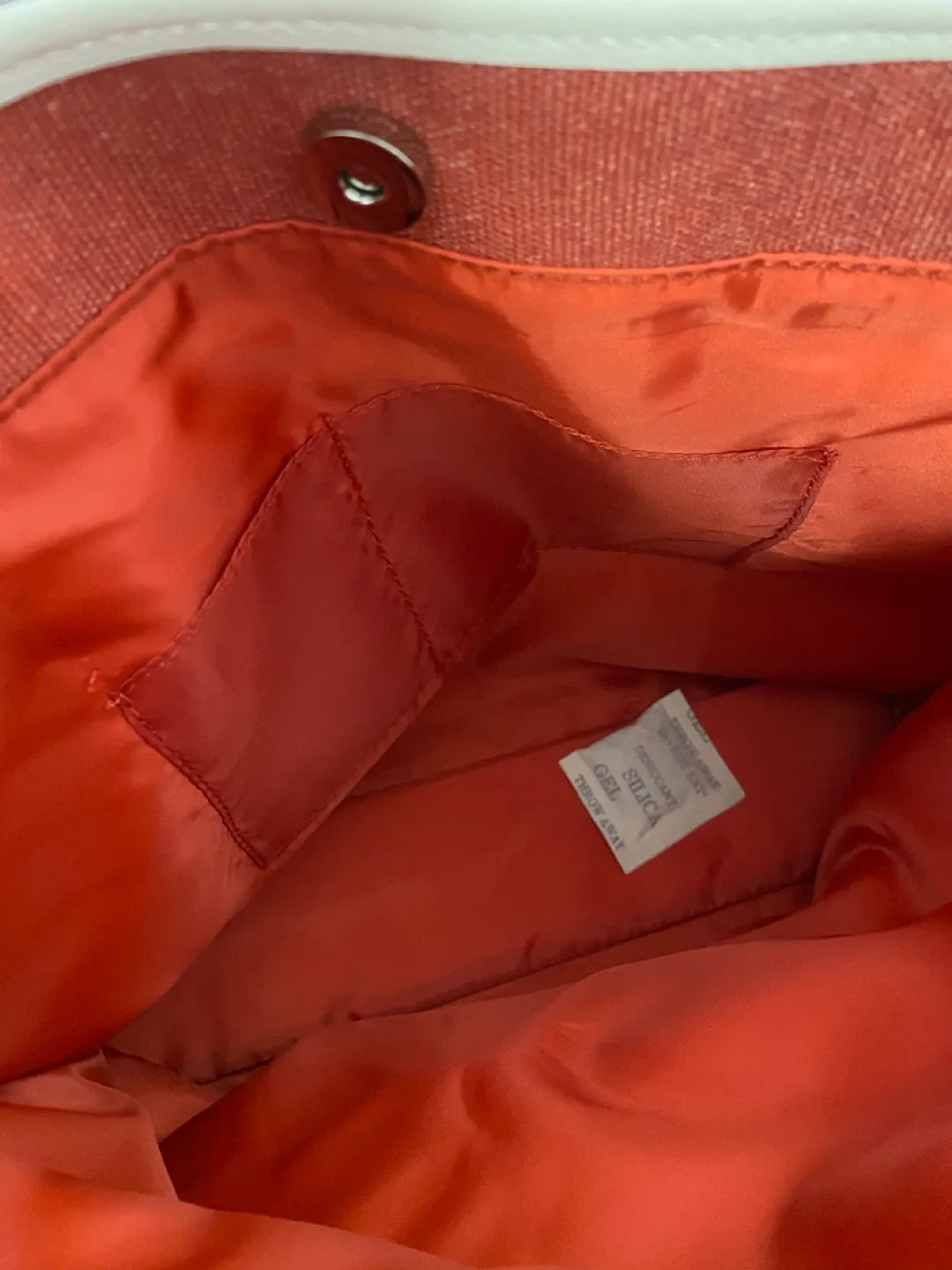 Red & White Tote Bag image indicator(3)