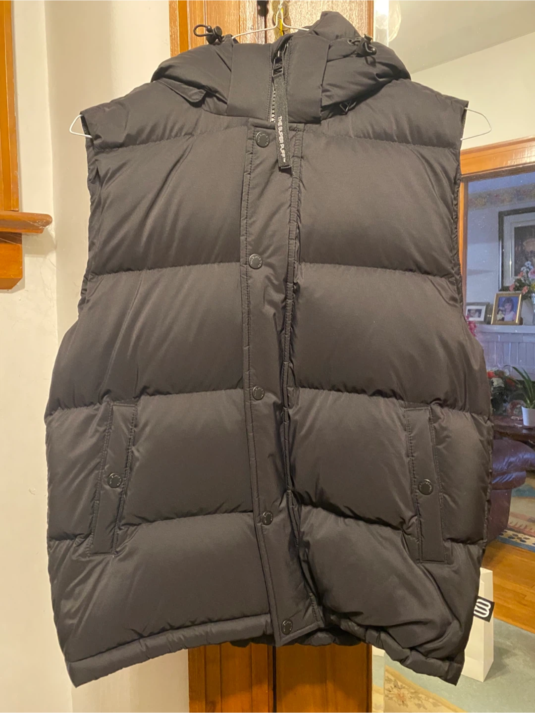 Aritzia Super Puff Vest