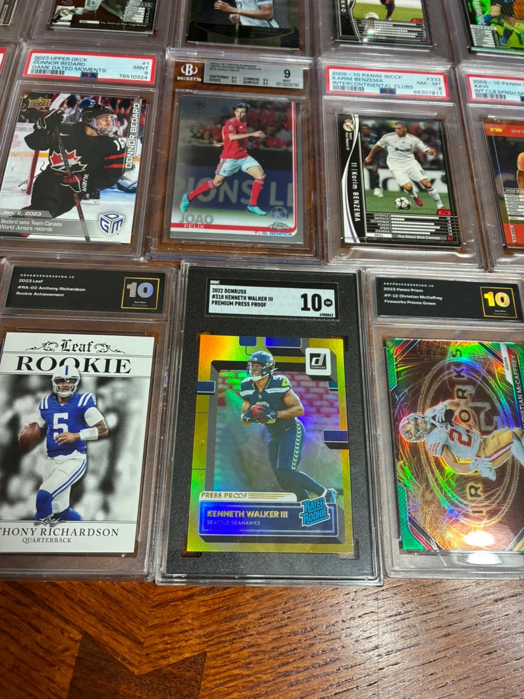 Graded Sports & Soccer Trading Cards image indicator(6)