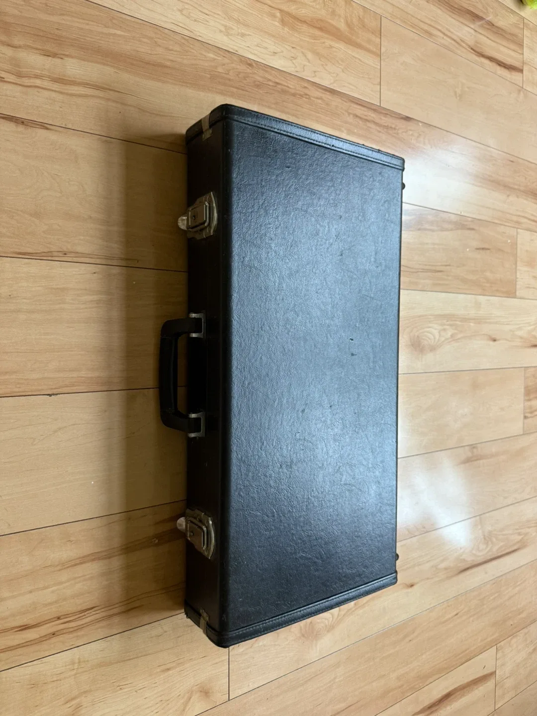 Professional Knife Kit with Case image indicator(3)