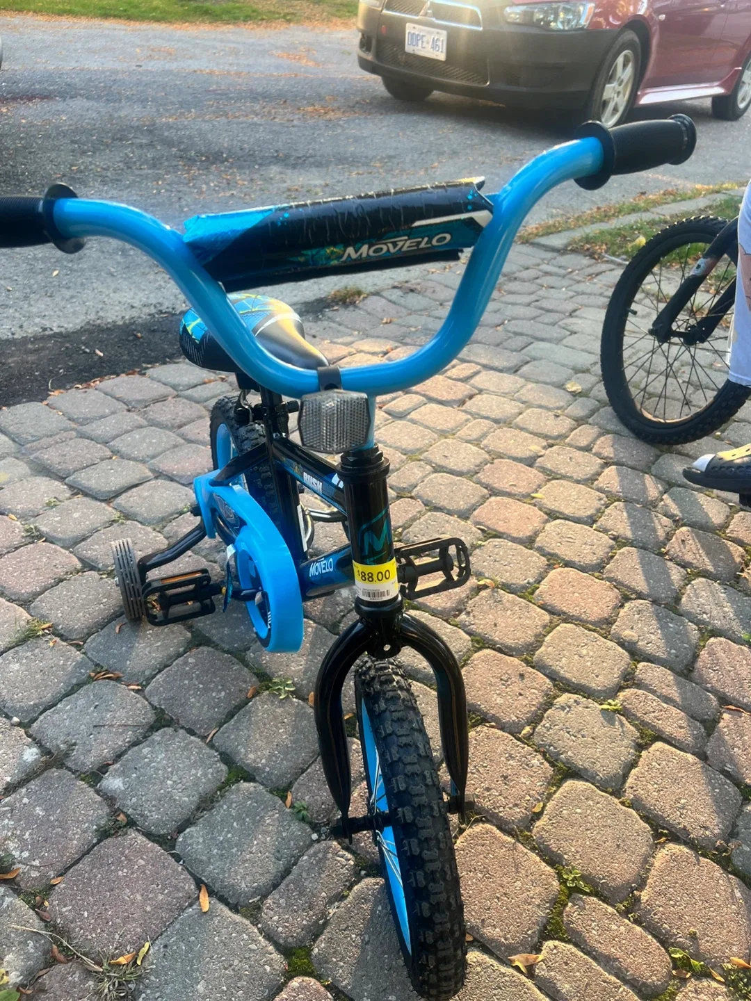 Movelo Rush Kids Bike - Blue & Black image indicator(3)