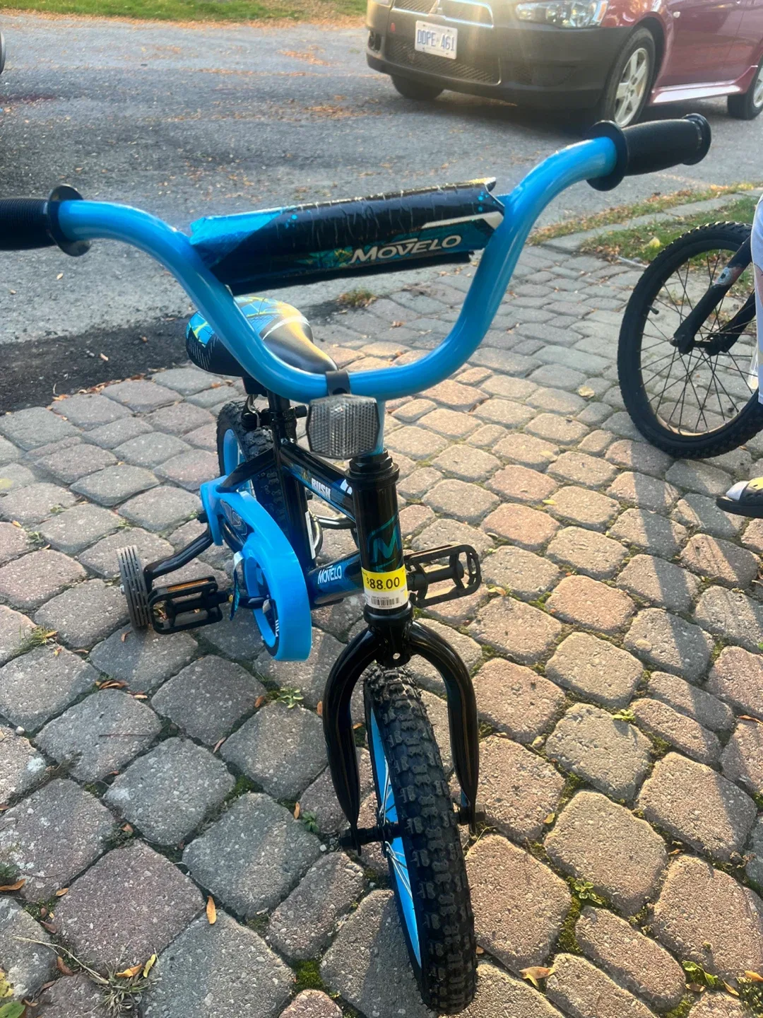 Movelo Rush Kids Bike - Blue & Black image indicator(2)