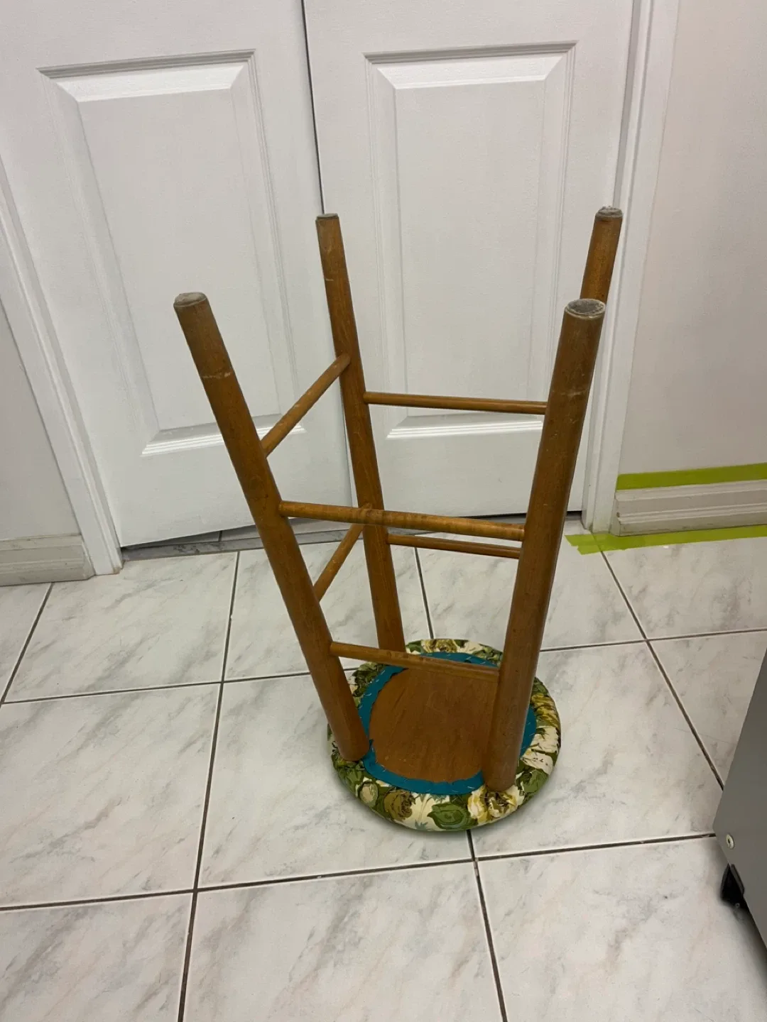 Floral Padded Bar Stool high chair image indicator(3)