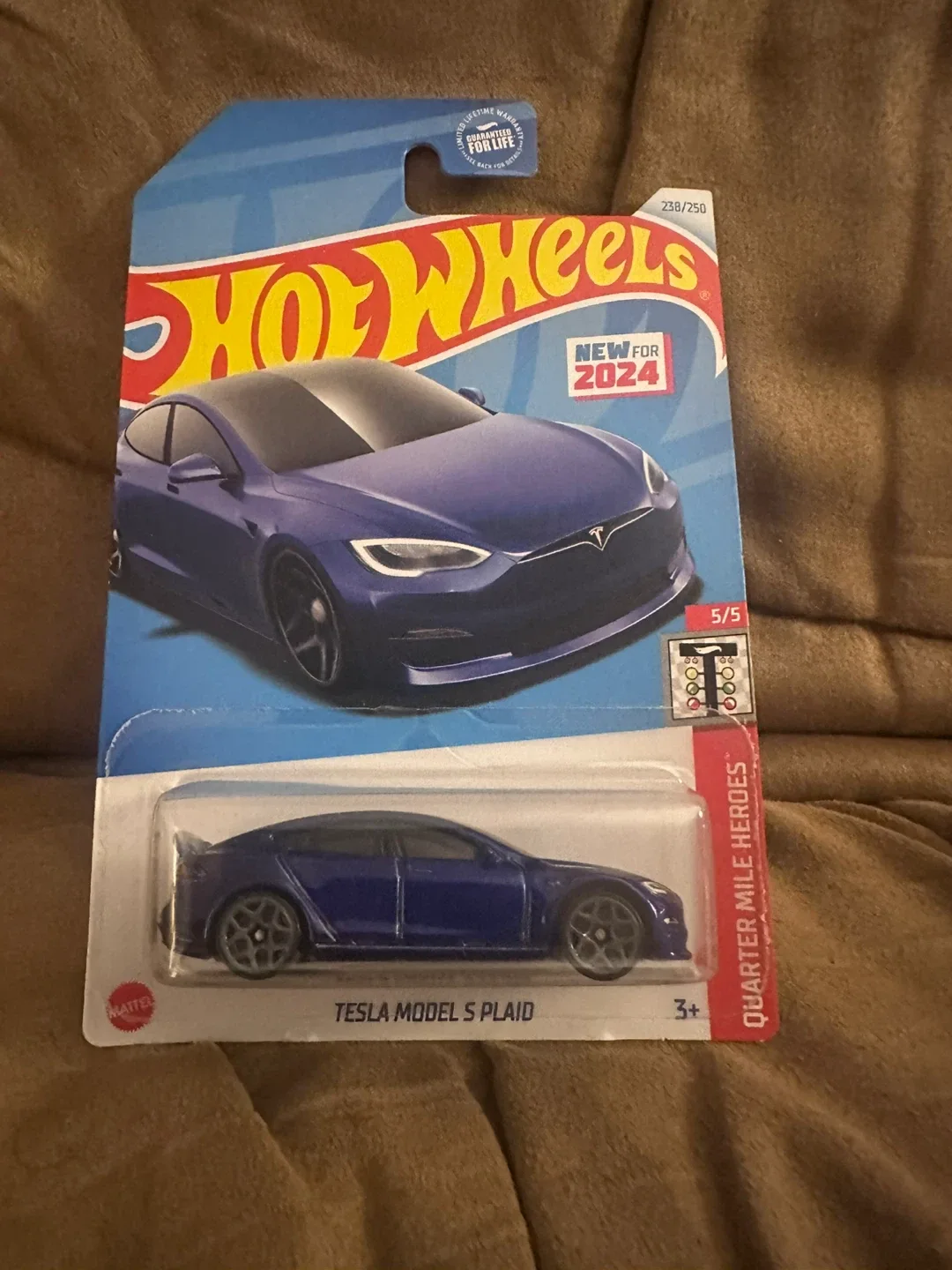 Hot Wheels Tesla Model S Plaid image indicator(2)