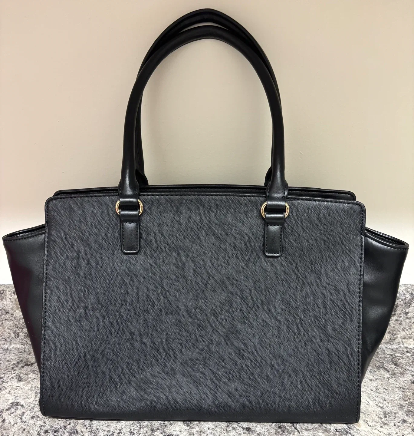 Jones New York Purse & Cosmetic Bags image indicator(2)