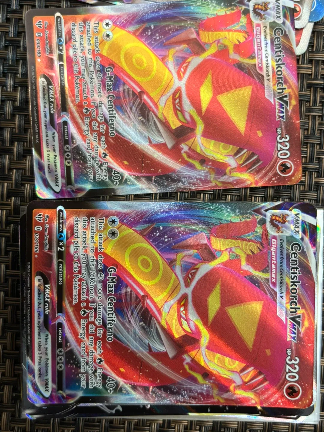 Bundle of 10x V and VMAX Pokemon cards image indicator(4)