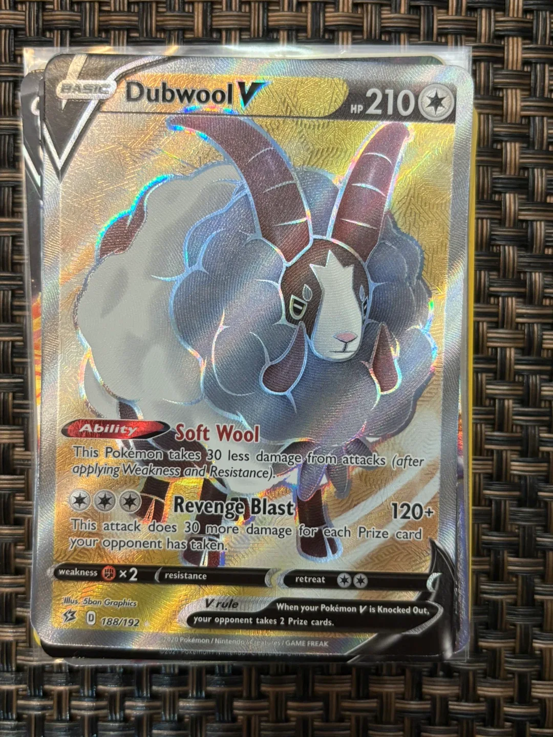 Bundle of 10x V and VMAX Pokemon cards image indicator(3)