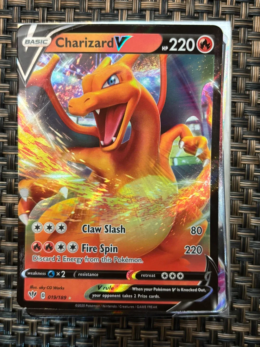 Bundle of 10x V and VMAX Pokemon cards image indicator(5)