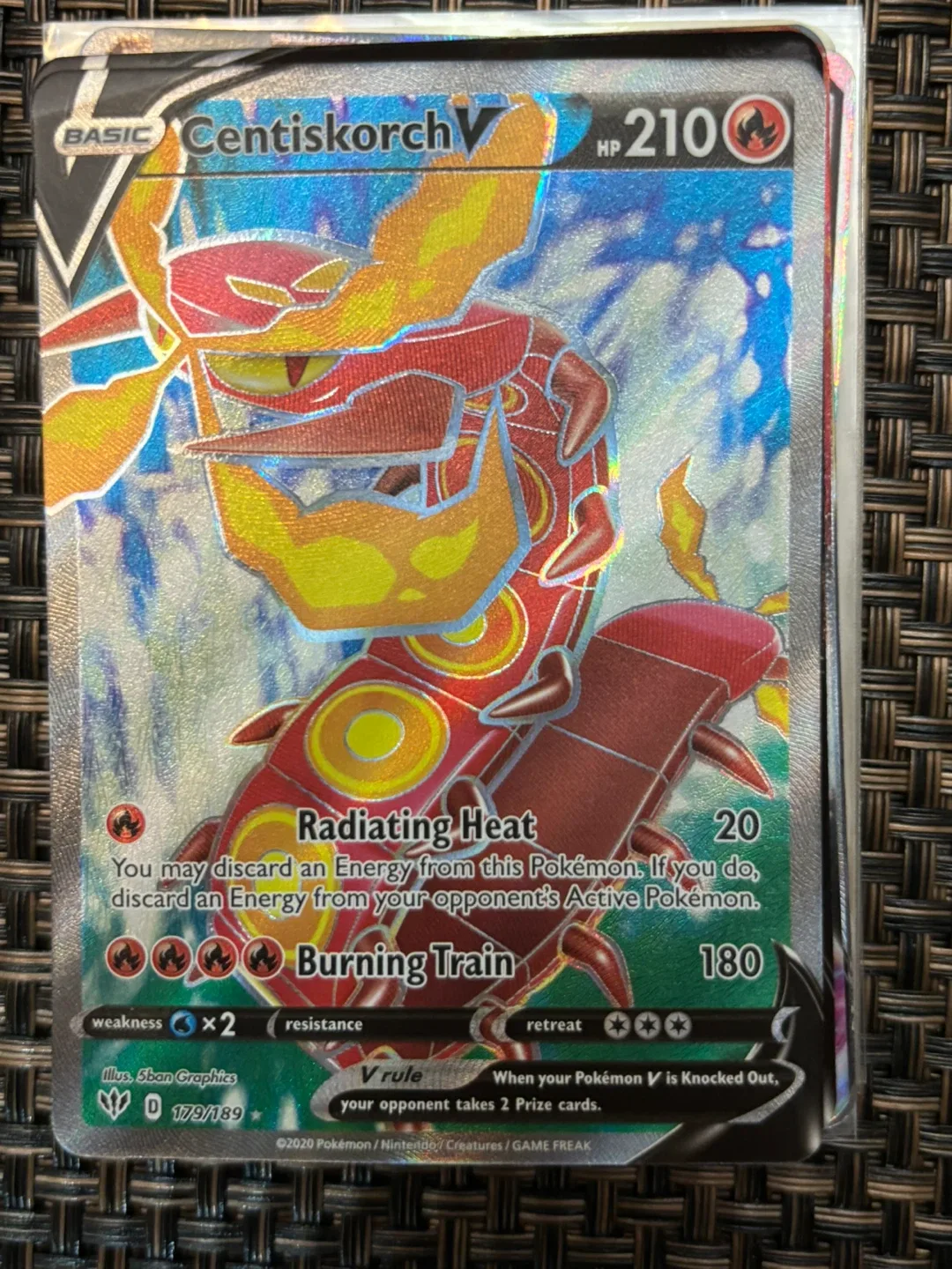 Bundle of 10x V and VMAX Pokemon cards image indicator(6)