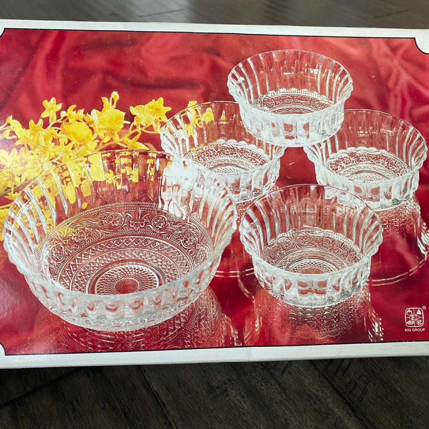 Vintage KIG 5 Piece Glass Bowl Set thumbnail
