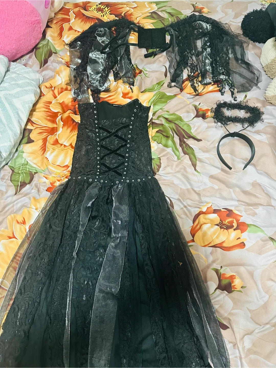 Black Lace Corset Dress Costume image indicator(2)