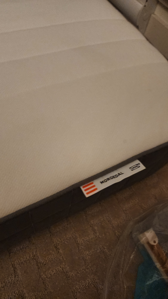 IKEA Småsporre Comforter & Morgedal Mattress - Full Size